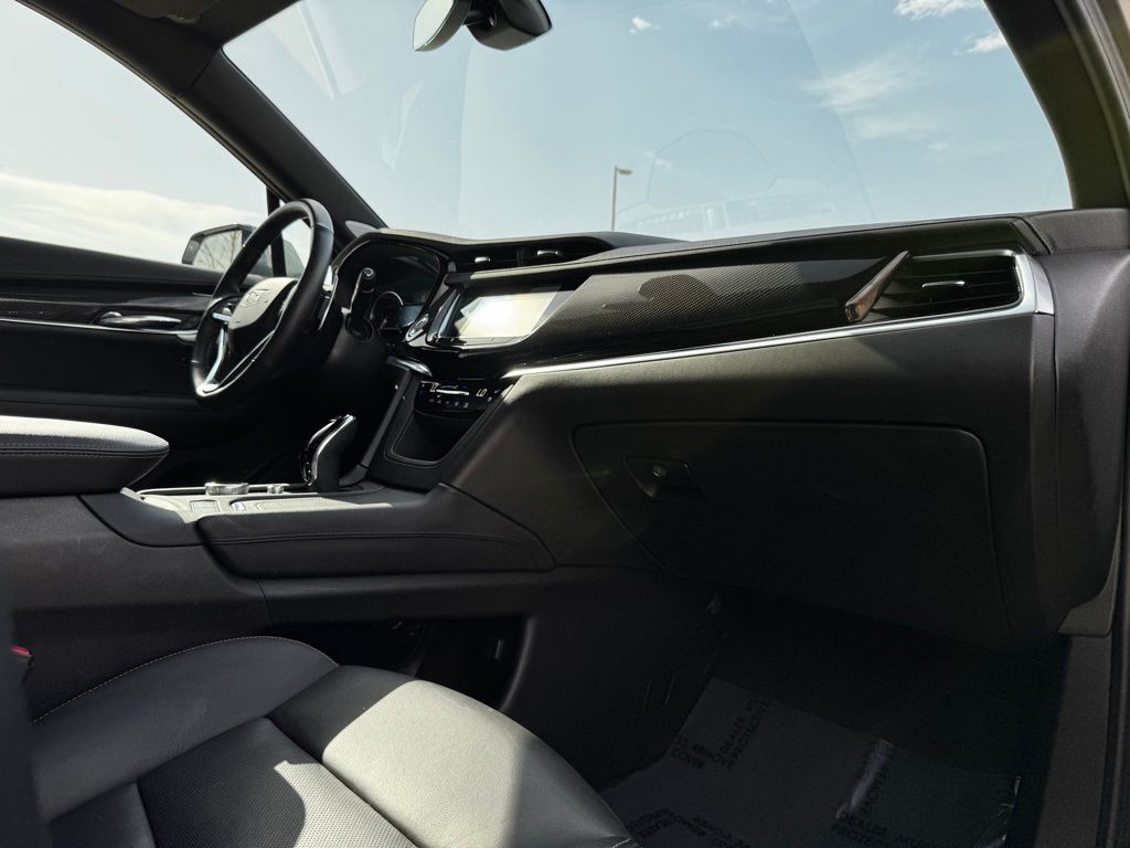 2024 Cadillac XT6 Sport photo