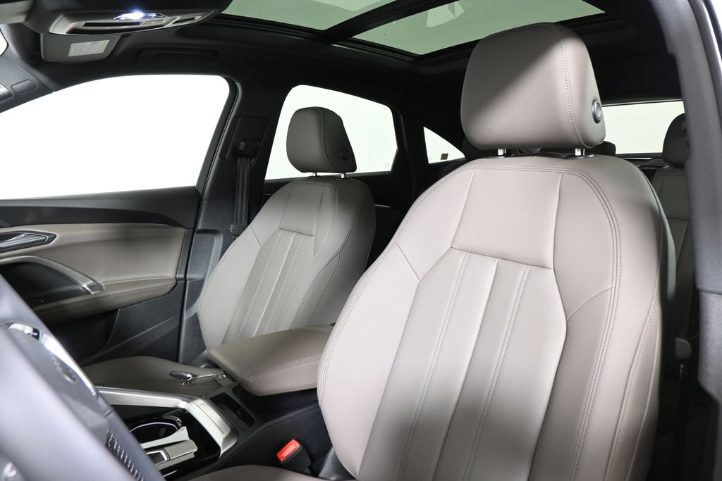 Thumbnail: 2026 Audi Q5 - 5
