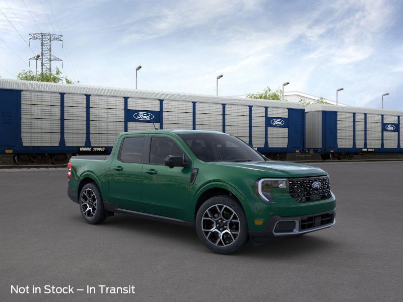 2025 Ford Maverick Lariat photo