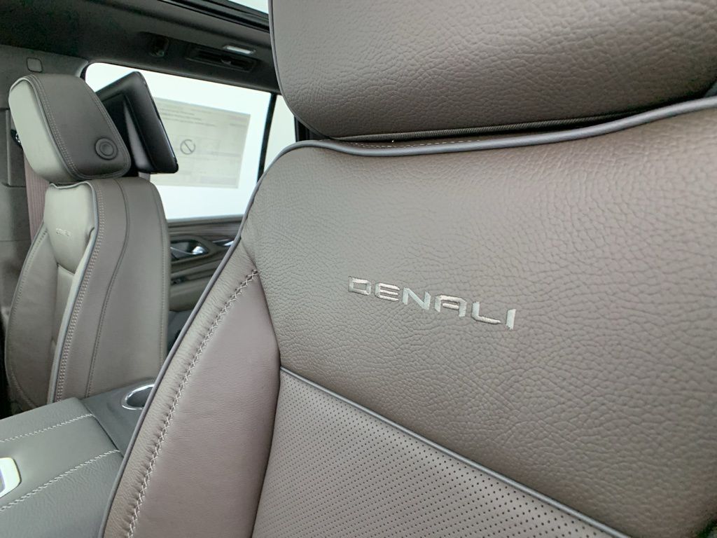 2024 GMC Yukon Denali 28