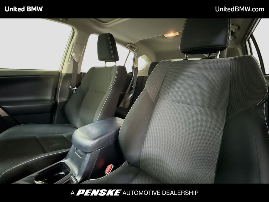 Thumbnail: 2016 Toyota RAV4 - 5