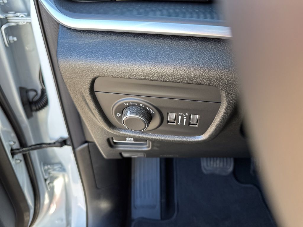 New Car 2025 Jeep Grand Cherokee  For Sale Under $50,000 In Austin, Texas