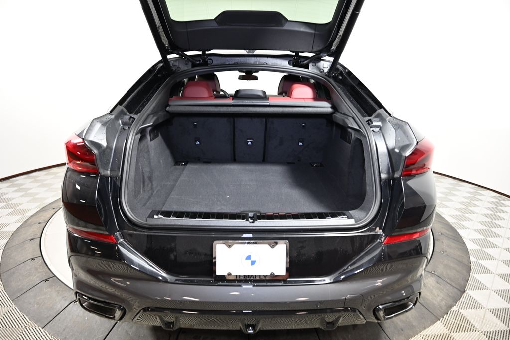 Thumbnail: 2026 BMW X6 - 10