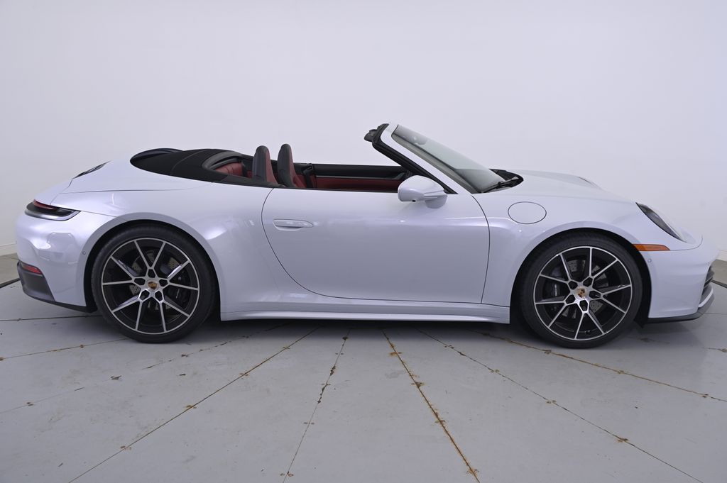 Thumbnail: 2025 Porsche 911 - 8