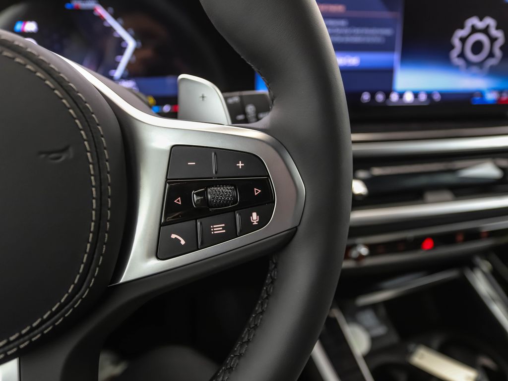 Thumbnail: 2026 BMW X5 - 13