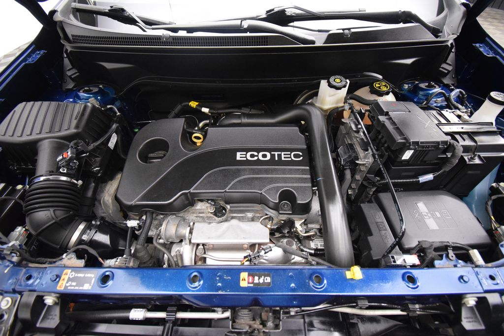 used 2021 Chevrolet Equinox car, priced at $16,400