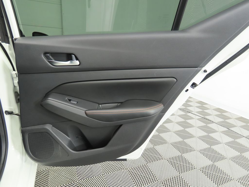 Thumbnail: 2022 Nissan Altima - 25