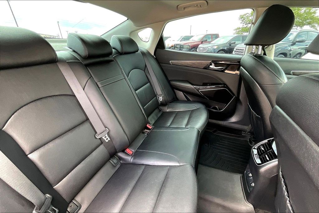 Used 2020 Kia Cadenza Technology 4D Sedan