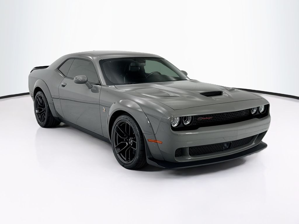 Thumbnail: 2019 Dodge Challenger - 3