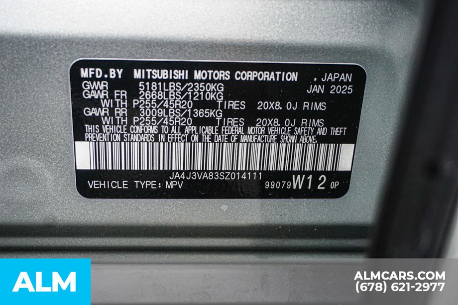 Used 2025 Silver Mitsubishi SE image 60