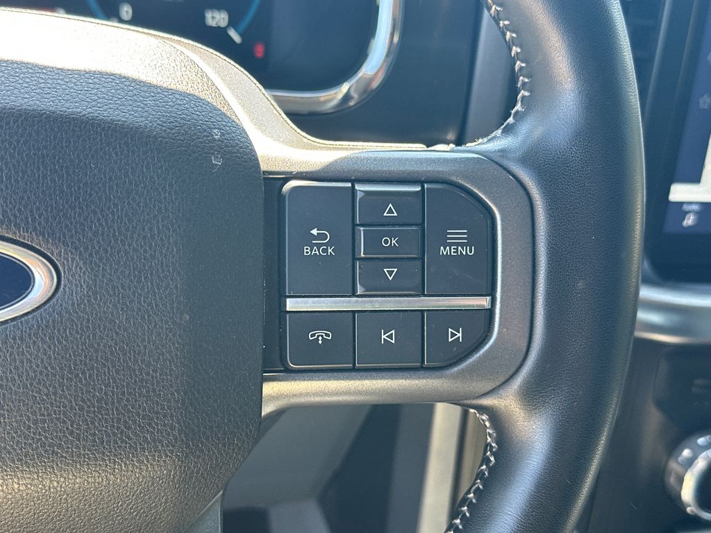 Used 2023 Oxford White Ford Lariat image 25