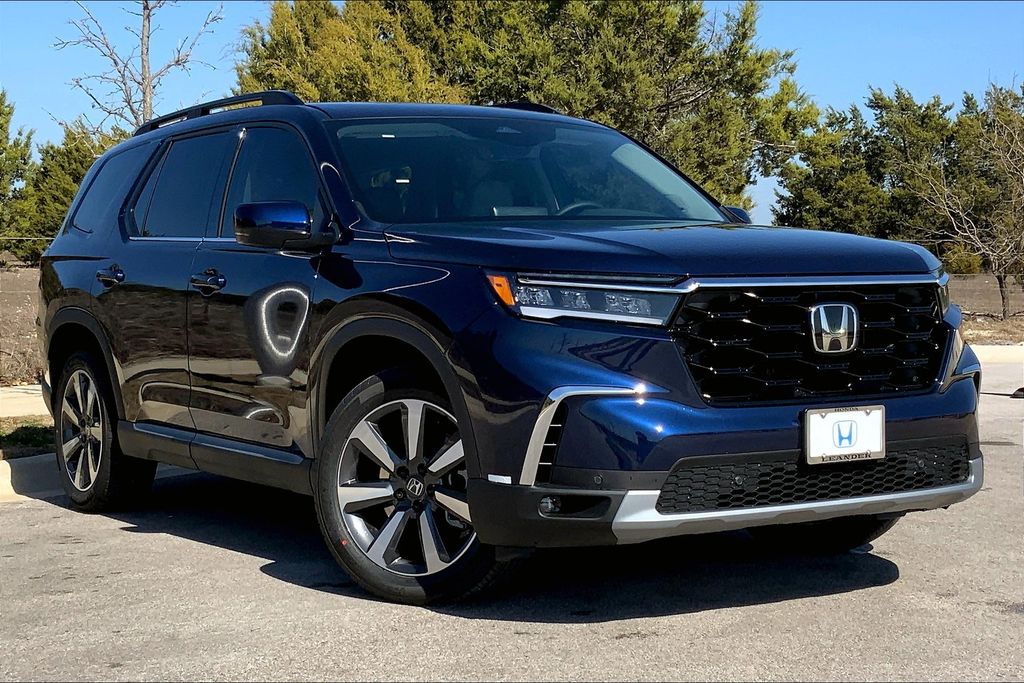 2025 Honda Pilot Touring 2