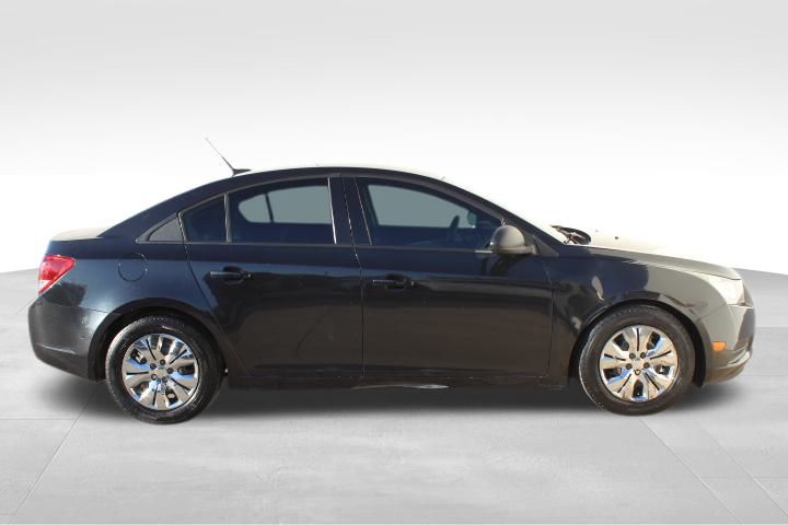 Used Car 2013 Chevrolet Cruze  Ls For Sale Under $10,000 In Georgetown, Texas