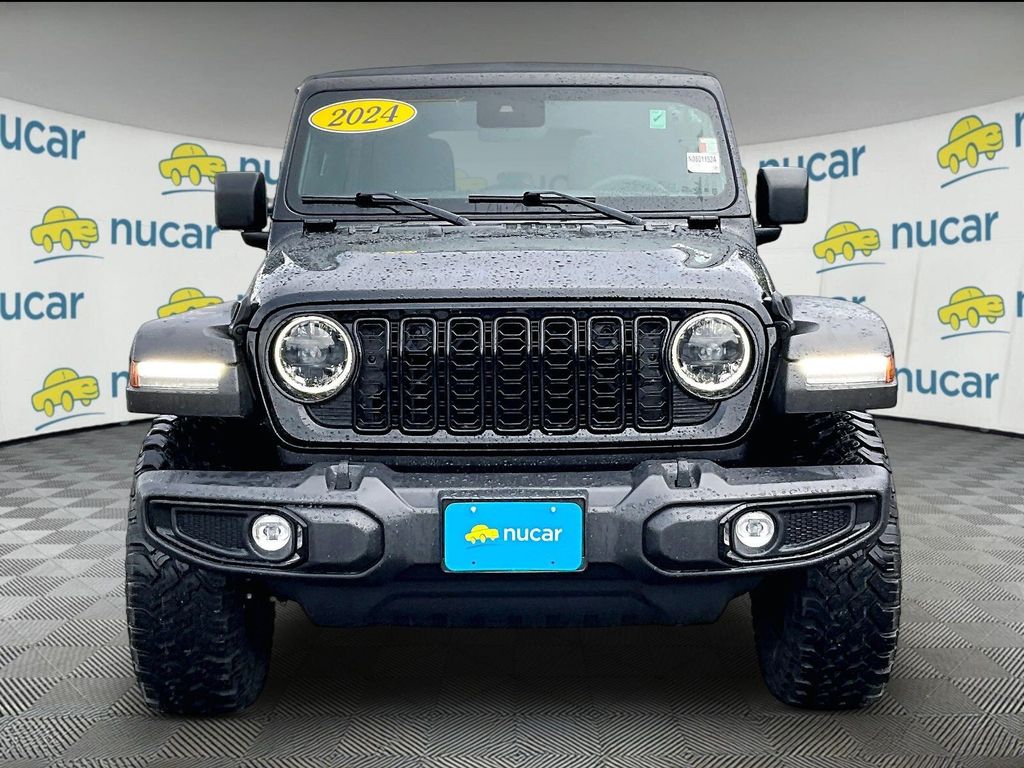 2024 Jeep Wrangler — photo 2
