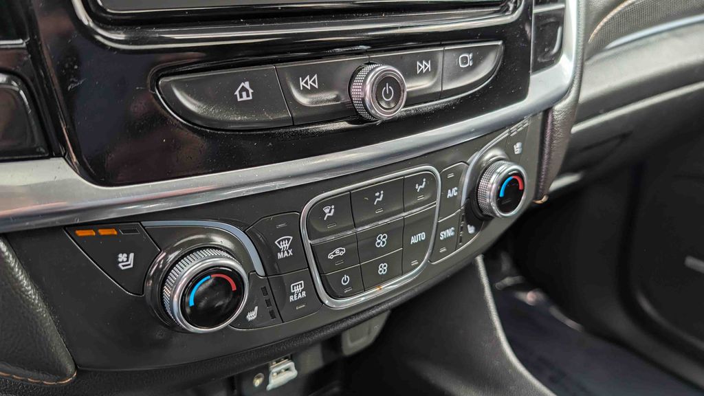 Used 2020 Chevrolet Traverse Premier 4D Sport Utility