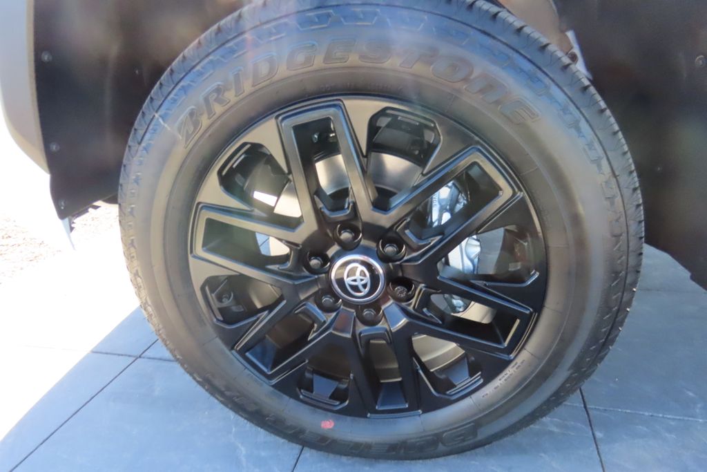 Thumbnail: 2026 Toyota Tundra - 29