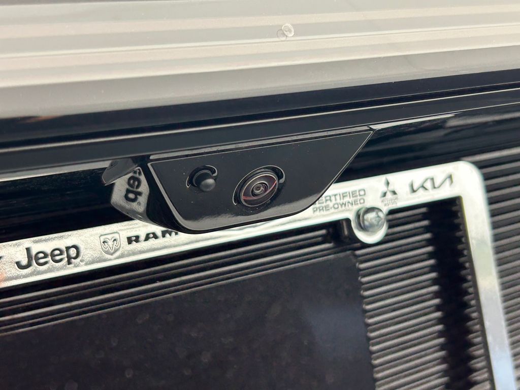 New 2026 Bright White Clearcoat Jeep  image 34