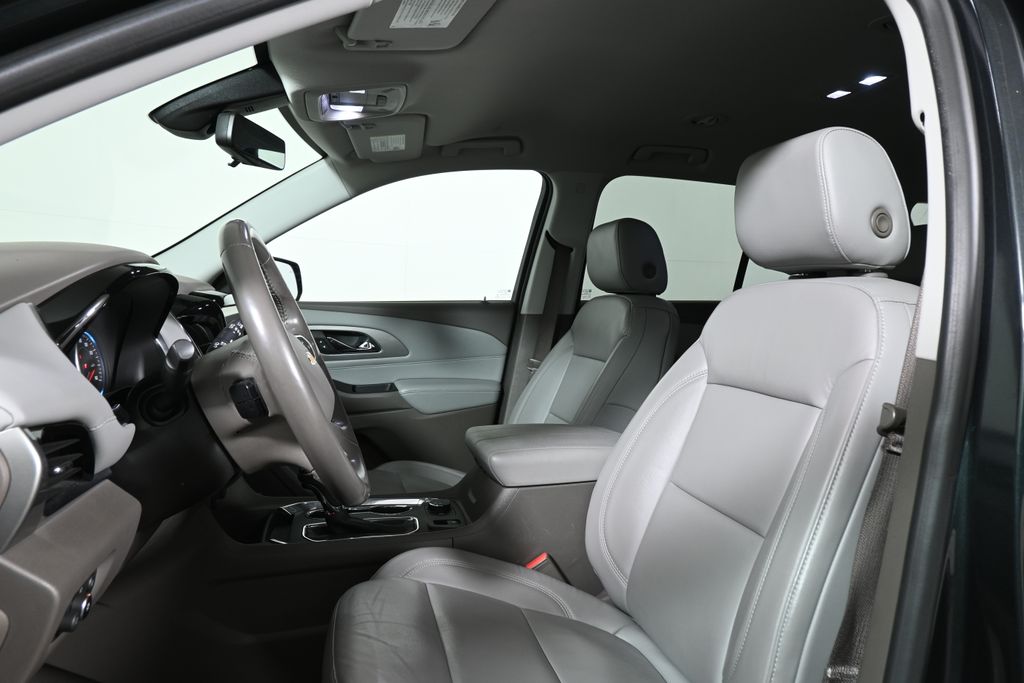 Thumbnail: 2018 Chevrolet Traverse - 5