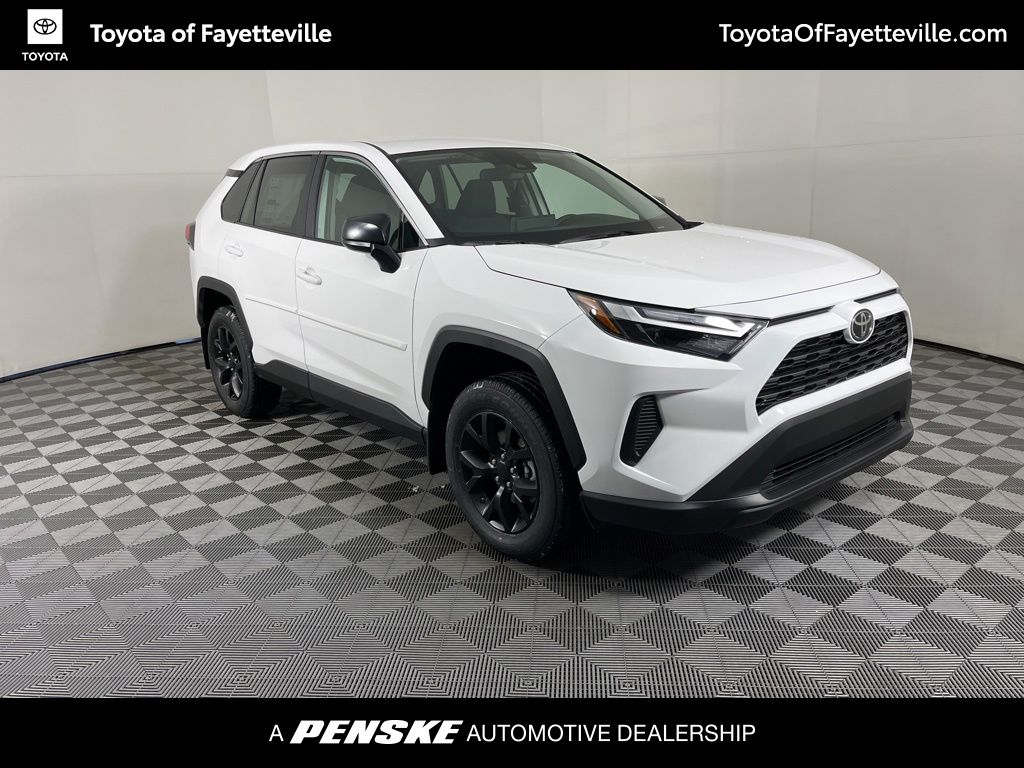 2025 Toyota RAV4 LE 6