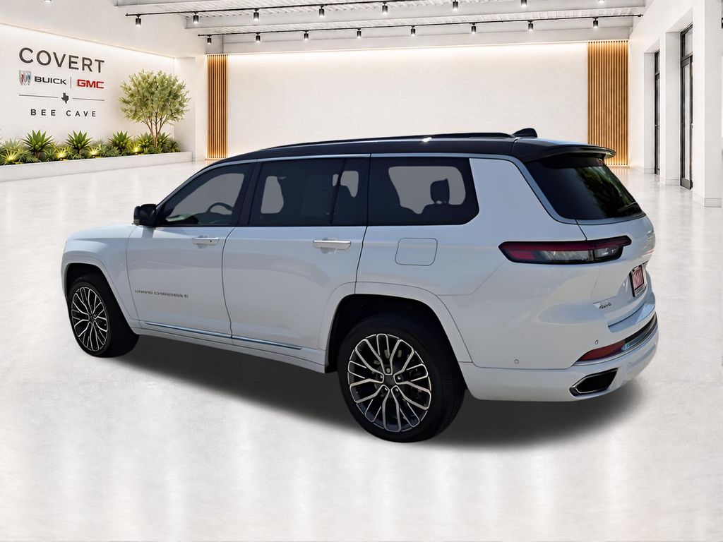 Used 2025 White Jeep Summit image 11