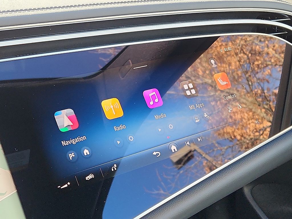 Thumbnail: 2025 Mercedes-Benz E-Class - 18