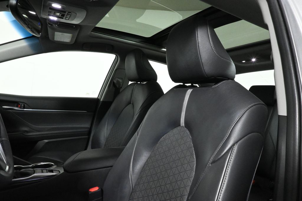 2018 Toyota Camry XSE 15