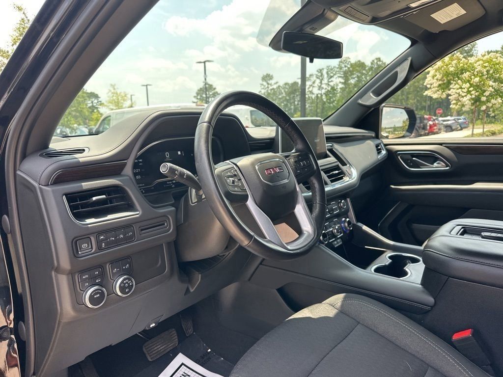 2022 Onyx Black GMC Yukon XL SLE 4X4 SUV