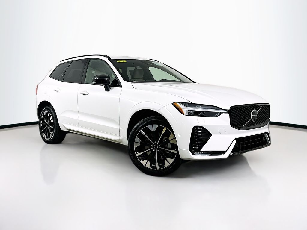 2026 Volvo XC60 B5 Plus