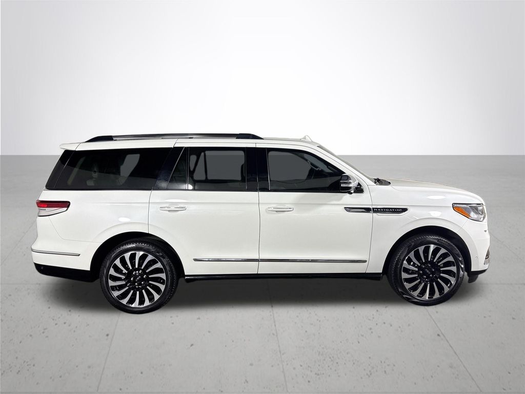 2023 Lincoln Navigator Black Label