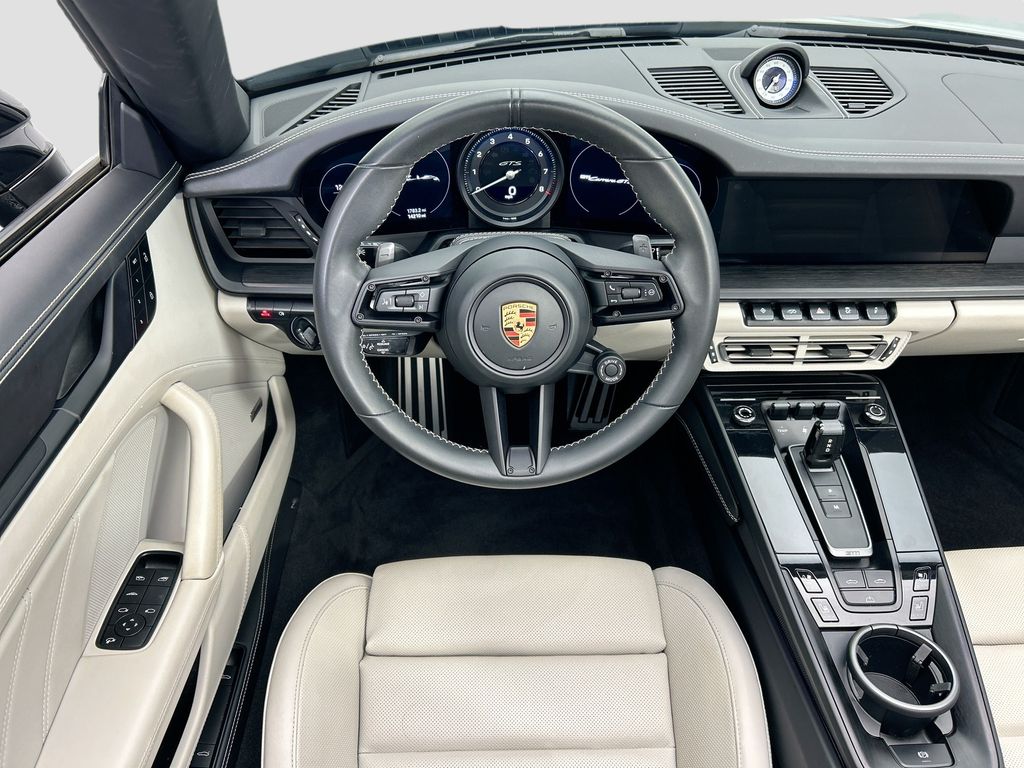 Thumbnail: 2023 Porsche 911 - 13