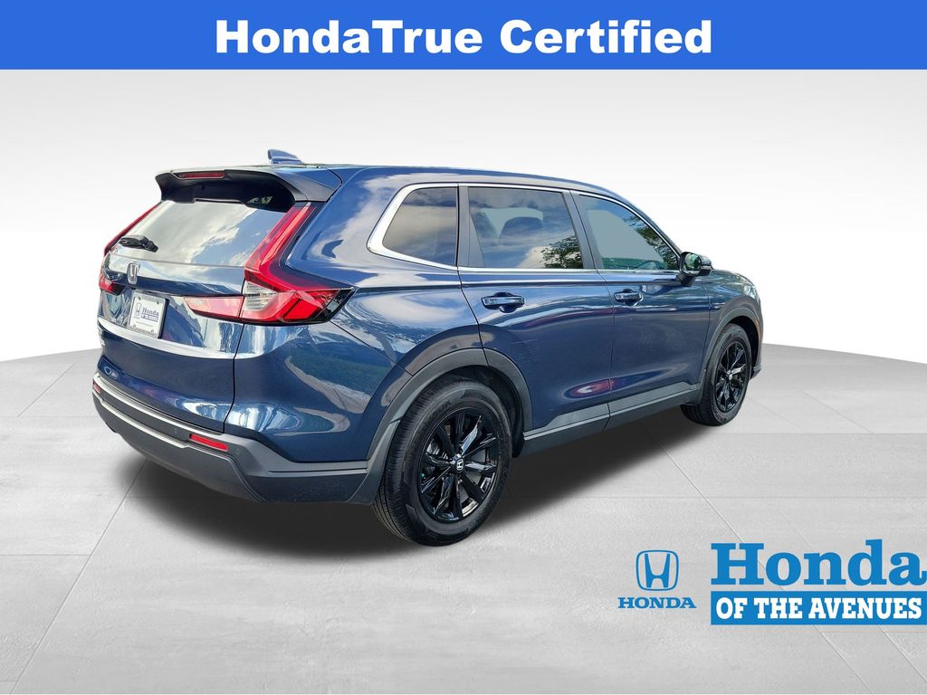 View vehicle photo 5