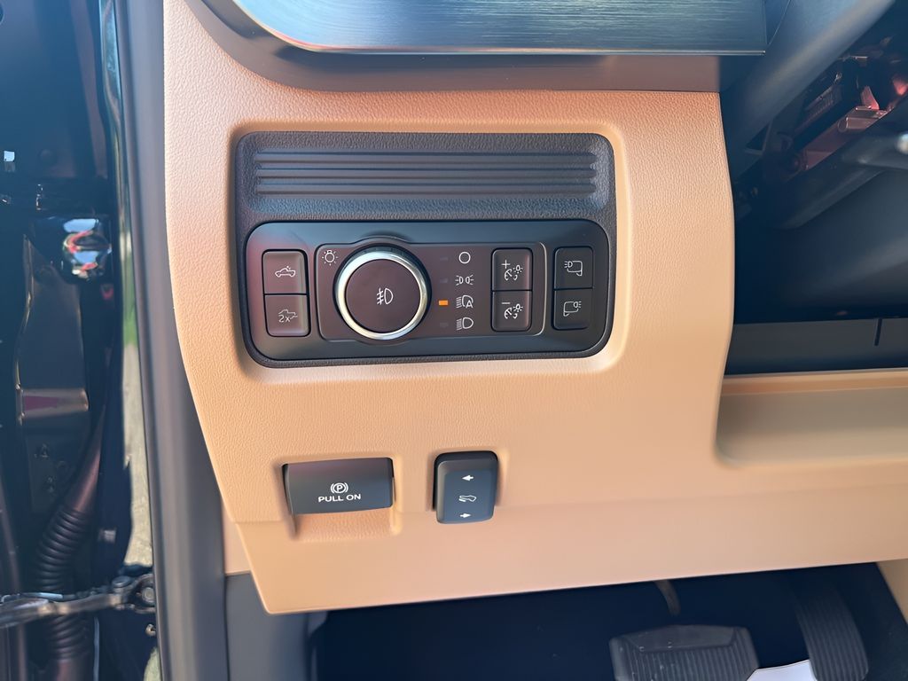 2025 Ford F-350SD