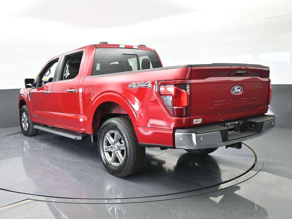 Used 2024 Red Metallic Ford XLT image 4