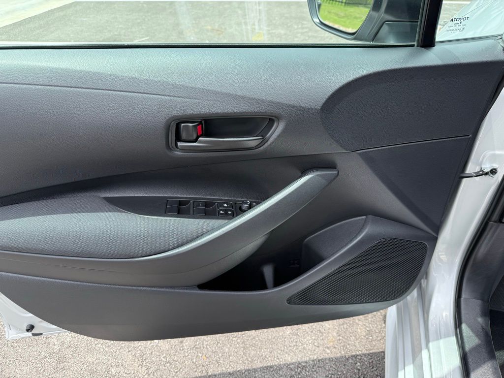 Thumbnail: 2025 Toyota Corolla - 11