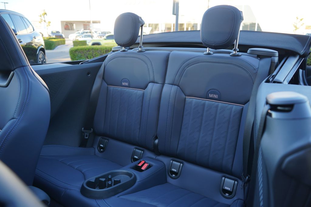 Thumbnail: 2026 MINI Cooper - 9