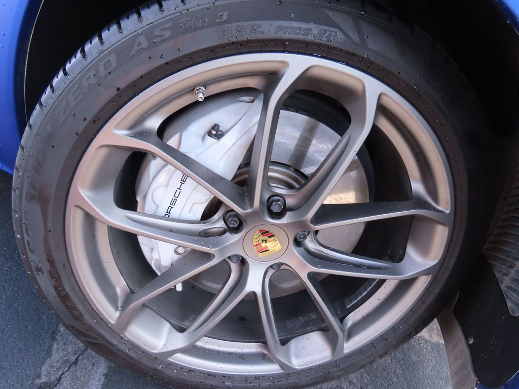 Thumbnail: 2020 Porsche  - 18