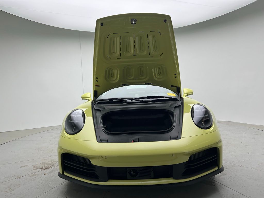 Thumbnail: 2025 Porsche 911 - 26