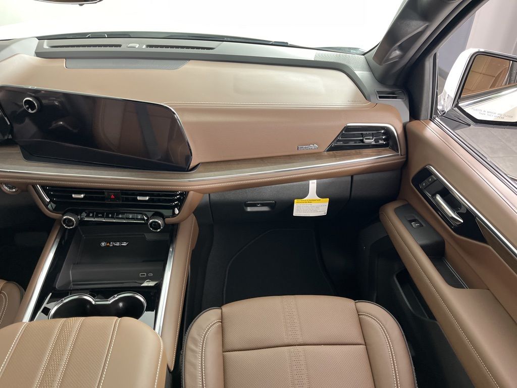 Thumbnail: 2025 Chevrolet Tahoe - 16