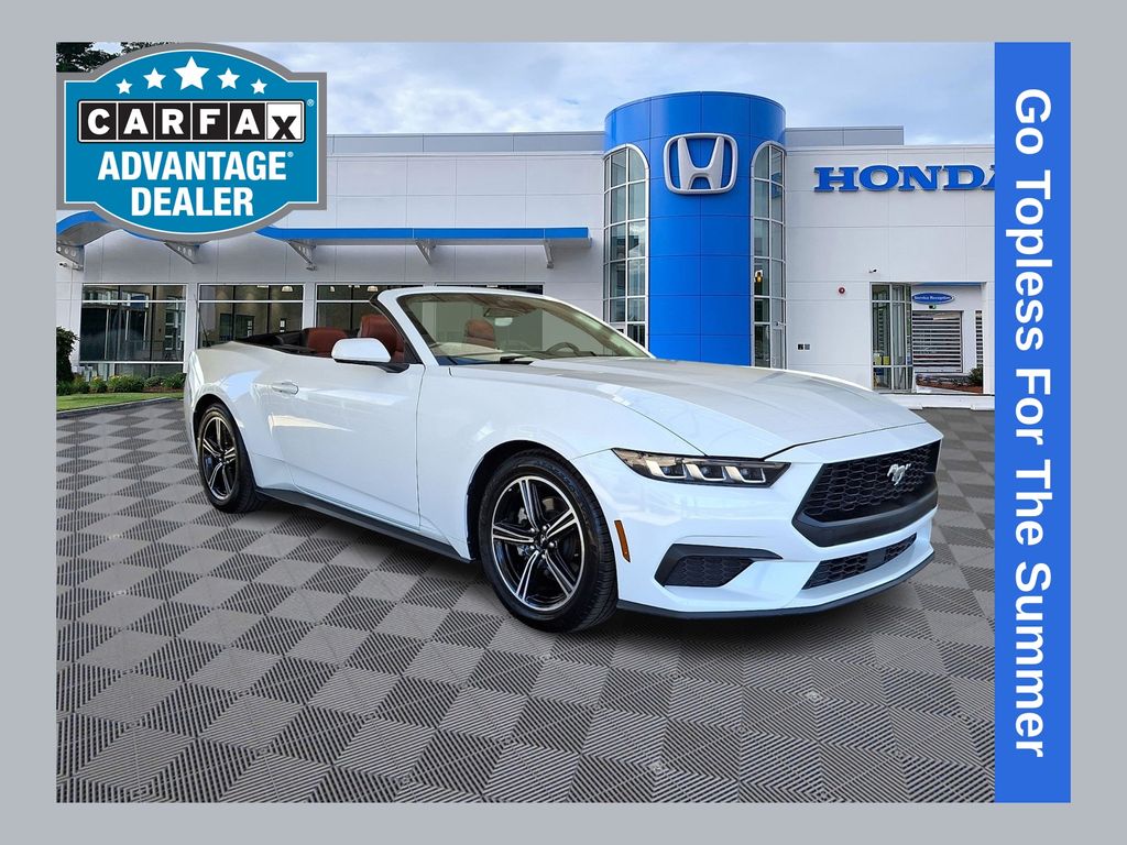 Oxford White 2024 Ford Mustang Convertible Rear-Wheel Drive Automatic