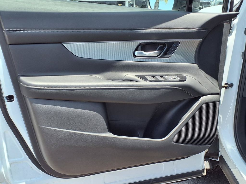 Used 2025 Nissan Murano SUV