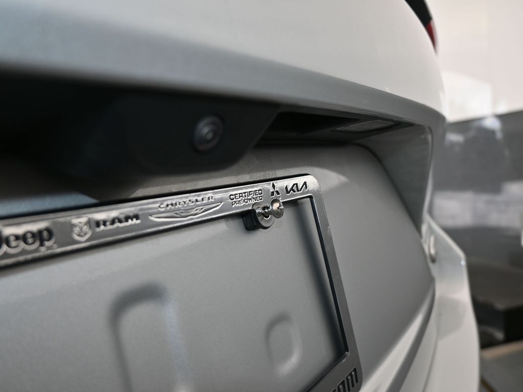 Used 2024 Silver Zynith Jeep Overland image 44