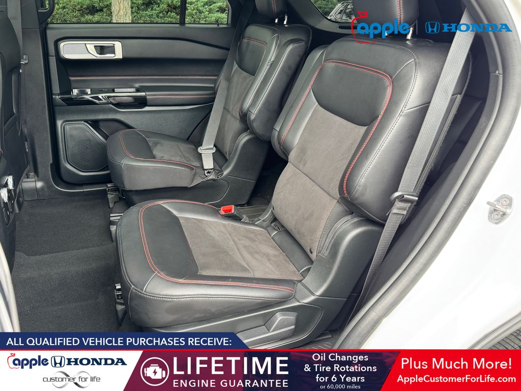 2024 Ford Explorer ST-Line