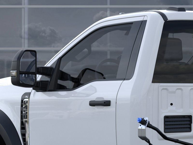 New 2026 Oxford White Ford F-450® XL image 20
