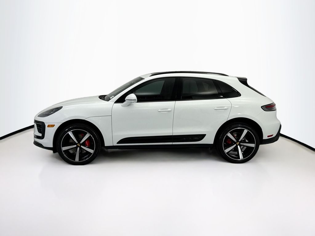 Thumbnail: 2026 Porsche Macan - 8