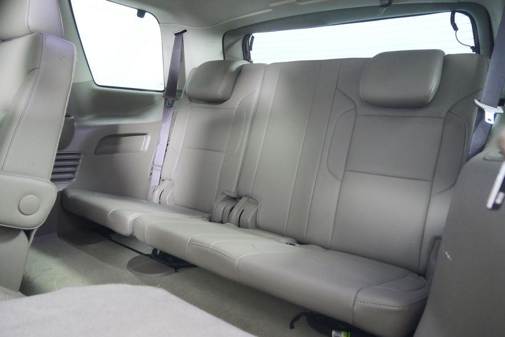 Thumbnail: 2017 Chevrolet Tahoe - 16