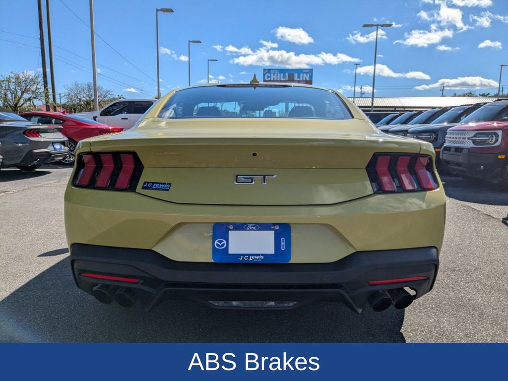2025 Ford Mustang GT Premium Fastback