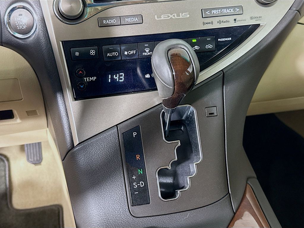 Thumbnail: 2015 Lexus RX - 17