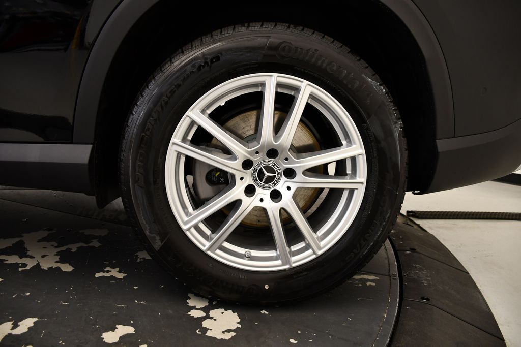 Thumbnail: 2025 Mercedes-Benz GLC - 14