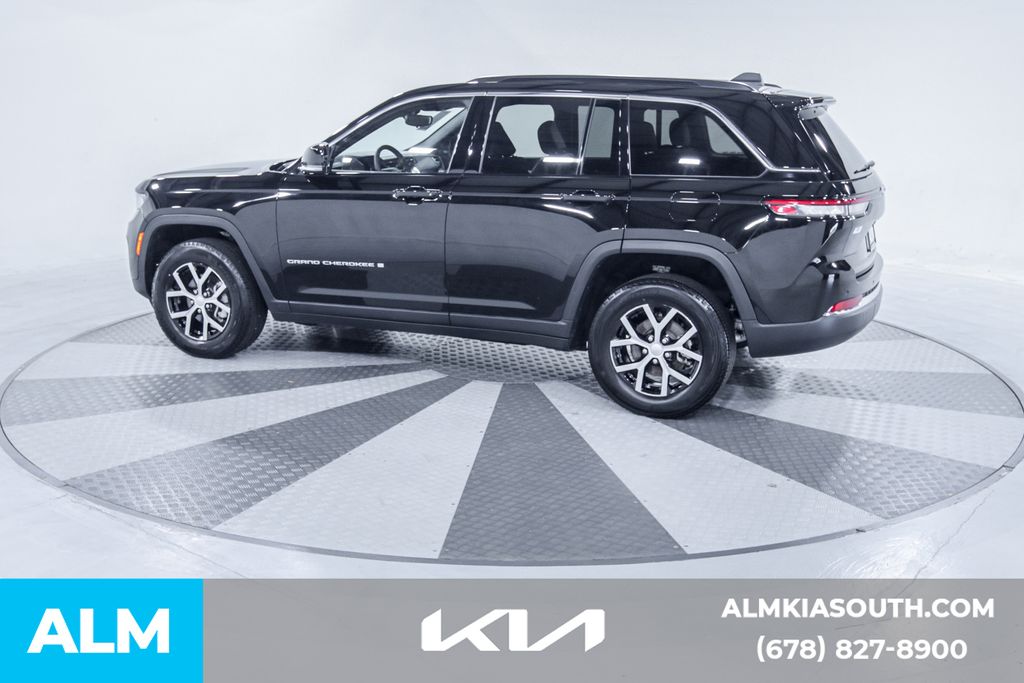 2024 Jeep Grand Cherokee Limited photo 3