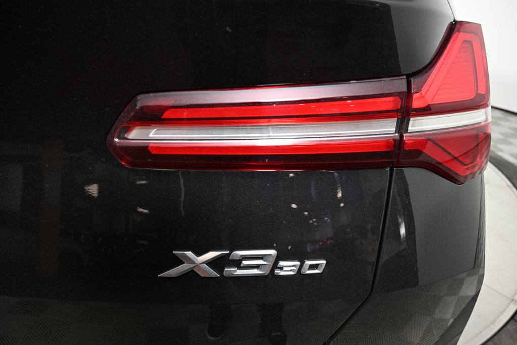 Thumbnail: 2026 BMW X3 - 11